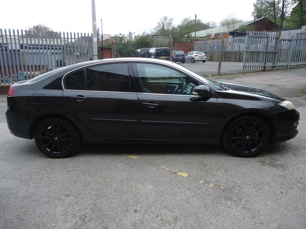 Renault Laguna Hatchback 2.0 Dci Gt Line Tomtom 2011 Black #2