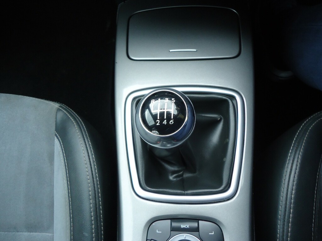 Renault Laguna Hatchback 2.0 Dci Dynamique Tomtom 201161 Black #15
