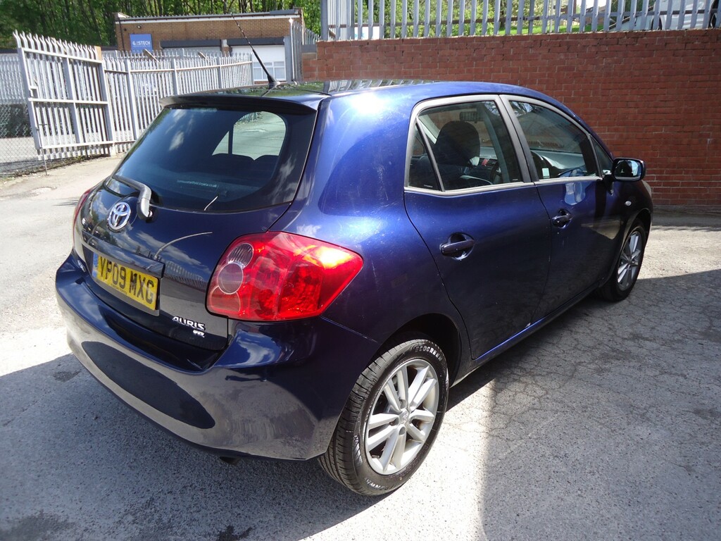 Toyota Auris Hatchback 1.6 V-matic Tr 2009 YP09MXG Blue #5