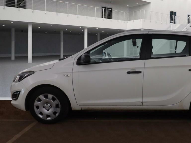 Hyundai I20 1.2 Classic Hatchback Euro 5 85 WX63VTT White #6
