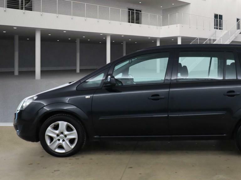 Vauxhall Zafira 1.6 16V Exclusiv Mpv Euro 5 115 AU63GWC Black #6