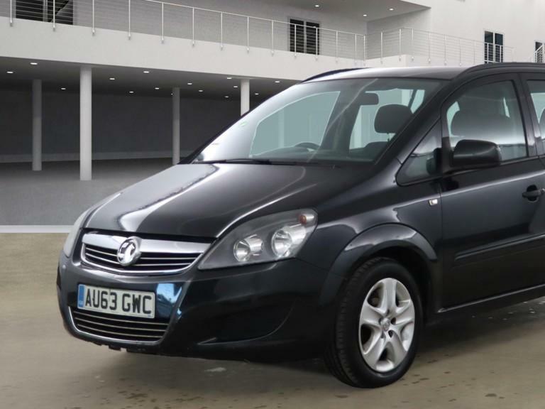 Vauxhall Zafira 1.6 16V Exclusiv Mpv Euro 5 115 AU63GWC Black #2