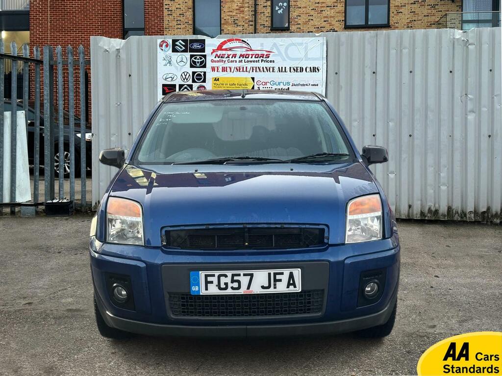 Ford Fusion 1.6 Zetec Climate Hatchback Blue