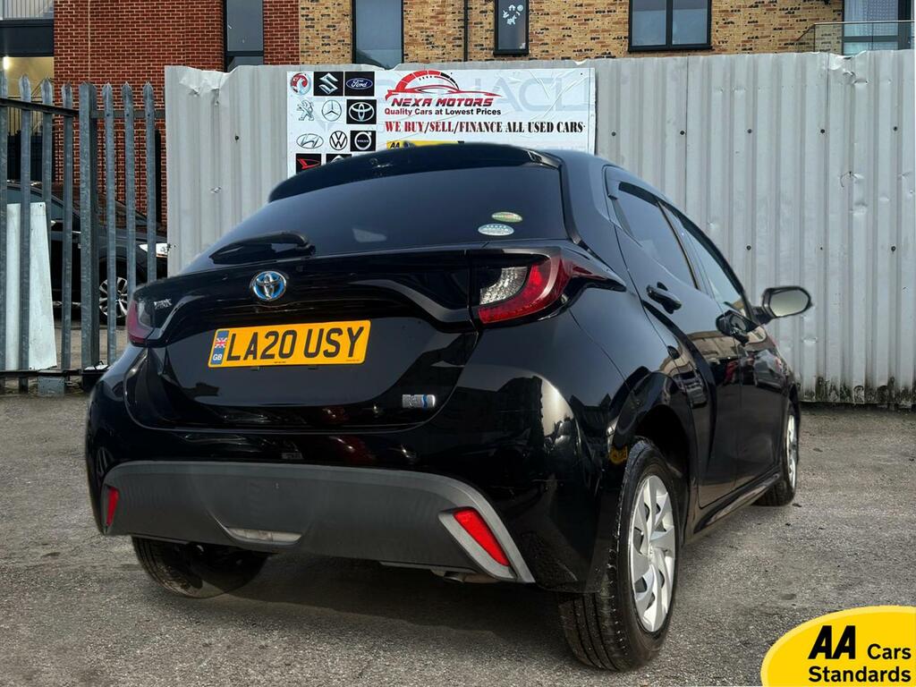 Toyota Yaris 1.5 Vvt-h Design Hatchback Hybrid E-cvt LA20USY Black #3