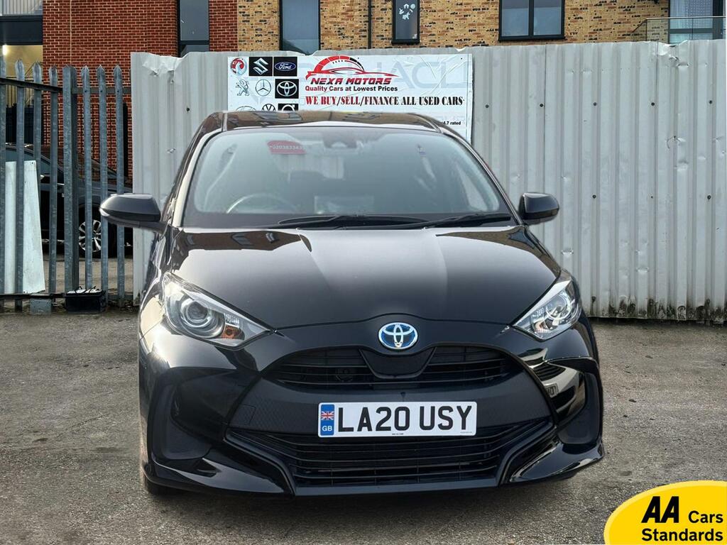Toyota Yaris 1.5 Vvt-h Design Hatchback Hybrid E-cvt LA20USY Black #2