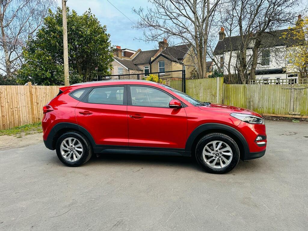 Hyundai Tucson Suv 1.6 Gdi Blue Drive Se Euro 6 Ss 20181 MA18FPF Red #2