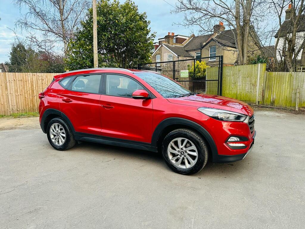 Hyundai Tucson Suv 1.6 Gdi Blue Drive Se Euro 6 Ss 20181 MA18FPF Red #3