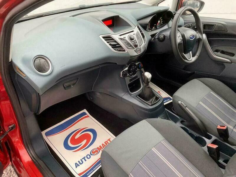 Ford Fiesta 1.25 Style NU09EVV Red #5
