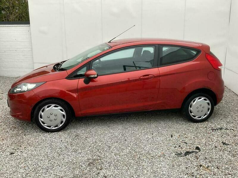 Ford Fiesta 1.25 Style NU09EVV Red #4