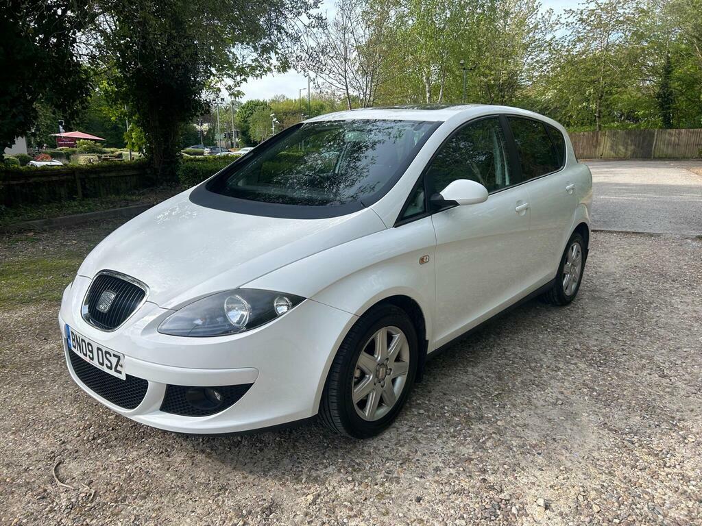 Seat Toledo 2.0 Tdi Sport Dsg White #4