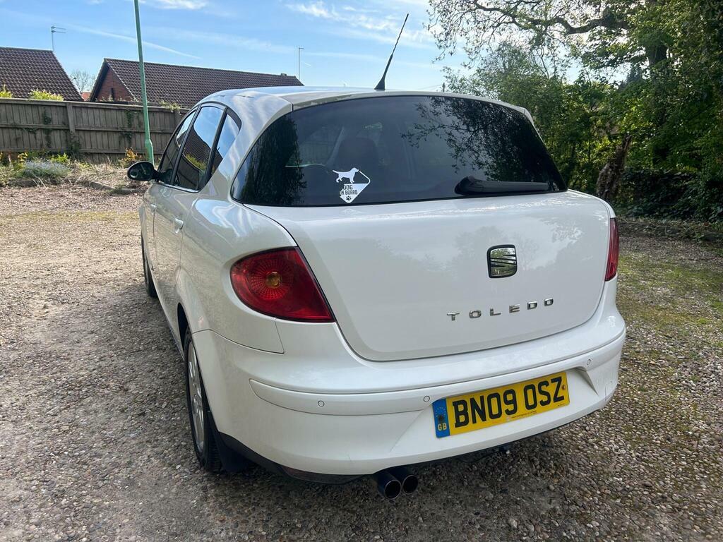 Seat Toledo 2.0 Tdi Sport Dsg White #6