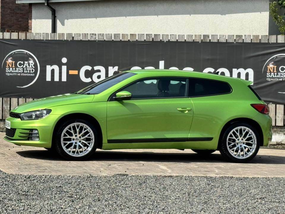Volkswagen Scirocco 2.0 Tdi Bluemotion Tech Gt DG65EKA Green #3