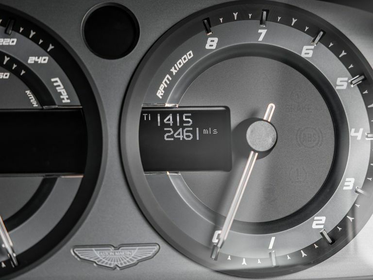Aston Martin V12 Zagato Touchtronic 3 22 Grey #8