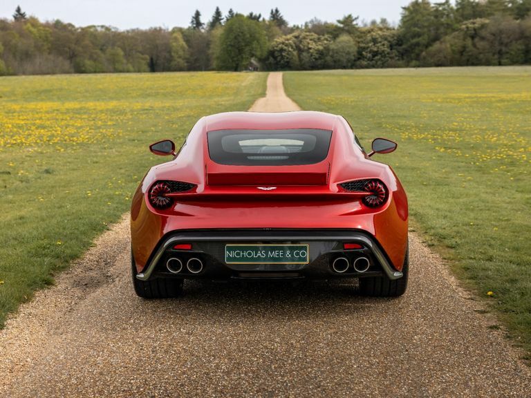 Aston Martin V12 Zagato Touchtronic 3 22 Grey #12