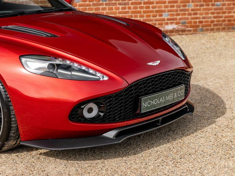 Aston Martin V12 Zagato Touchtronic 3 22 Grey #13