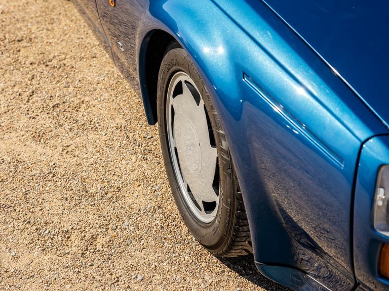 Aston Martin V8 Efi Blue #62