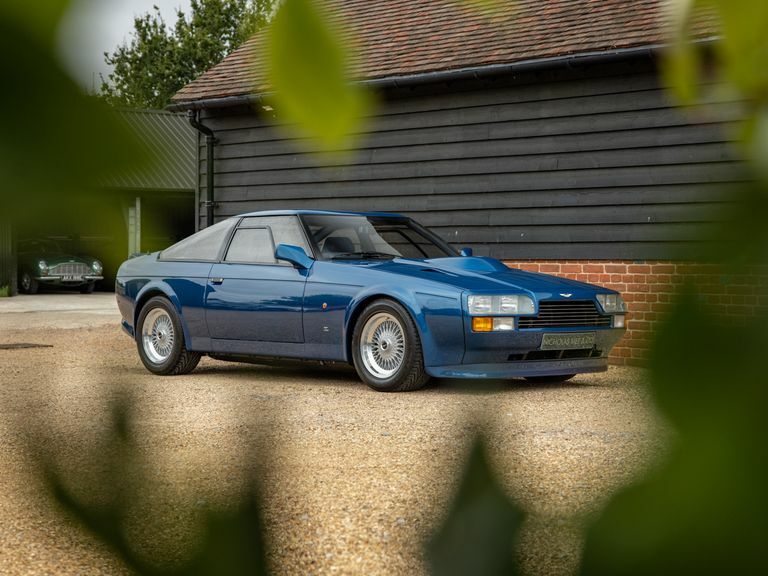 Aston Martin V8 Efi Blue #24