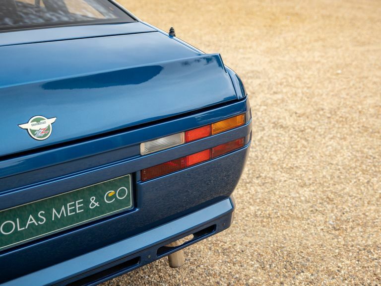 Aston Martin V8 Efi Blue #29