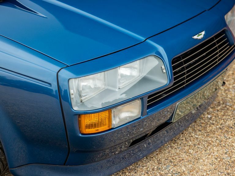 Aston Martin V8 Efi Blue #13