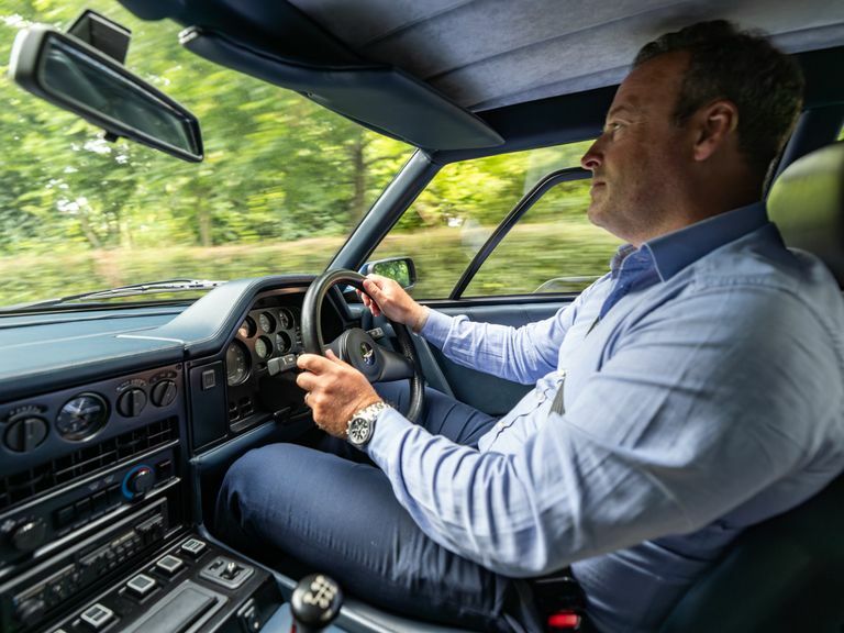 Aston Martin V8 Efi Blue #32