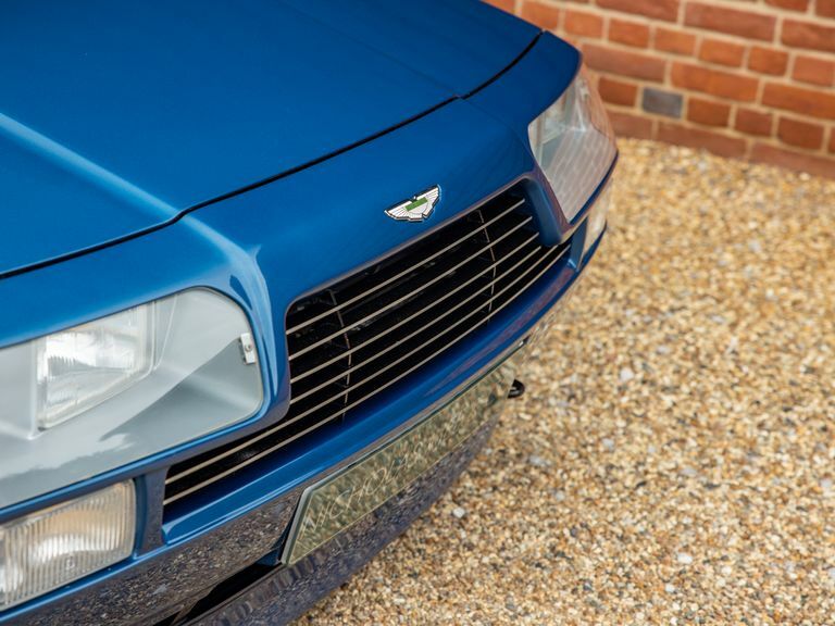 Aston Martin V8 Efi Blue #11