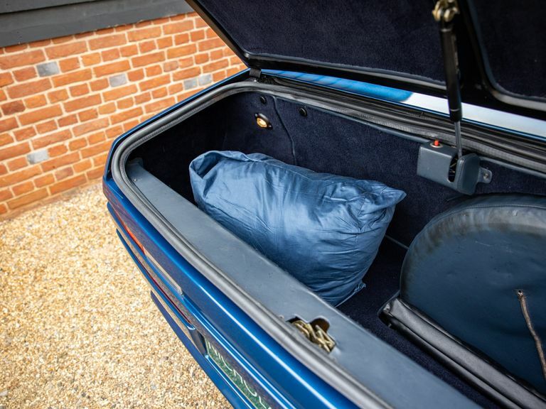 Aston Martin V8 Efi Blue #50
