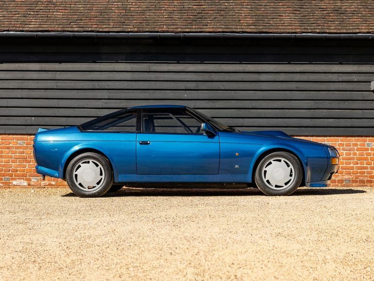 Aston Martin V8 Efi Blue #61