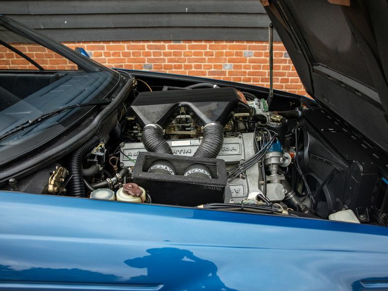 Aston Martin V8 Efi Blue #54