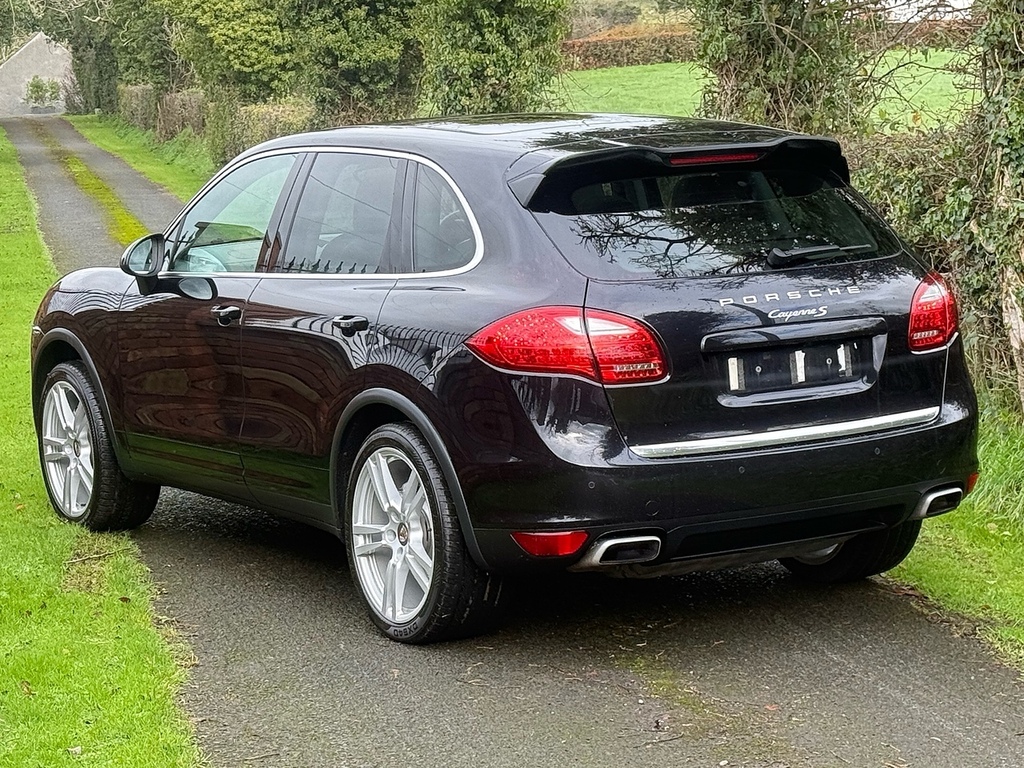 Porsche Cayenne Td V8 S Black #5