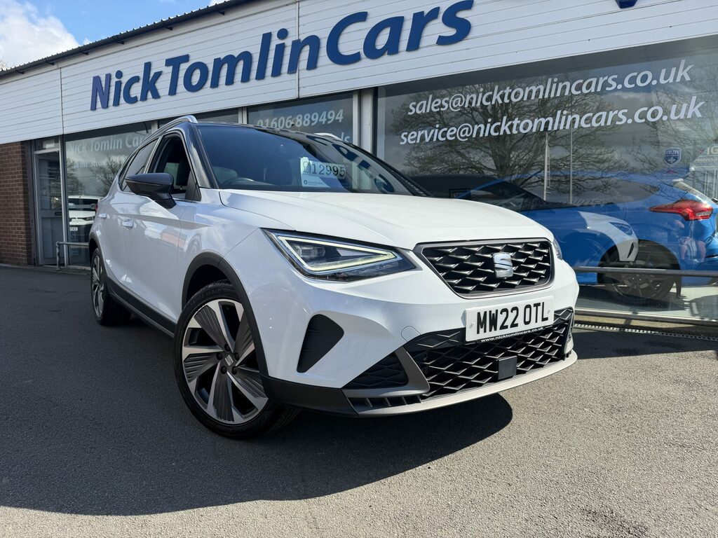 Seat Arona Petrol White