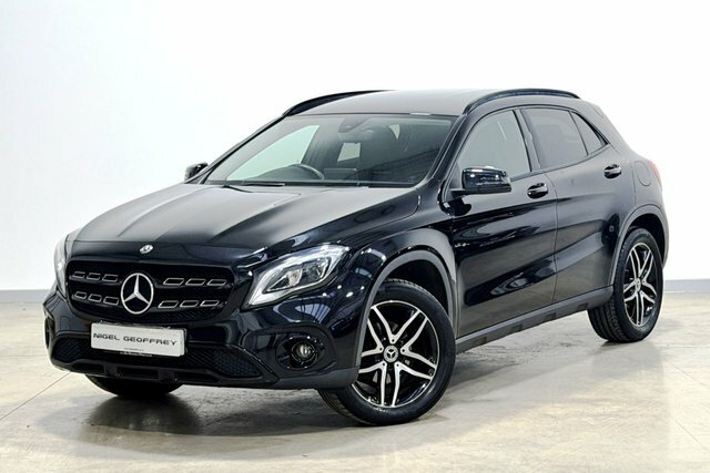 Mercedes-Benz GLA Class 1.6 Gla180 Urban Edition Suv 7G-dct Eur GX19OGE Black #5