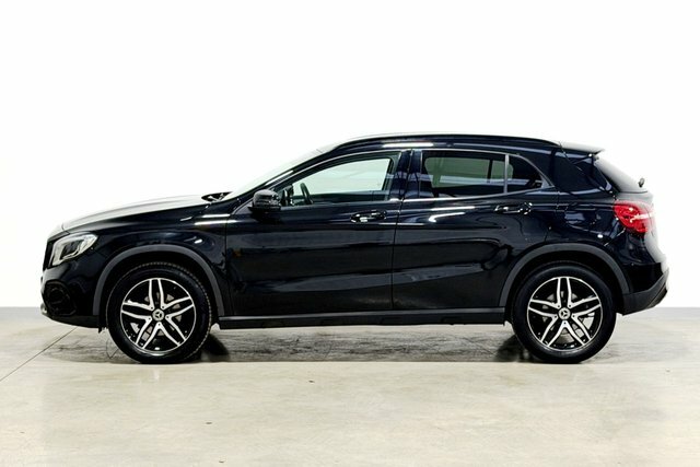 Mercedes-Benz GLA Class 1.6 Gla180 Urban Edition Suv 7G-dct Eur GX19OGE Black #4