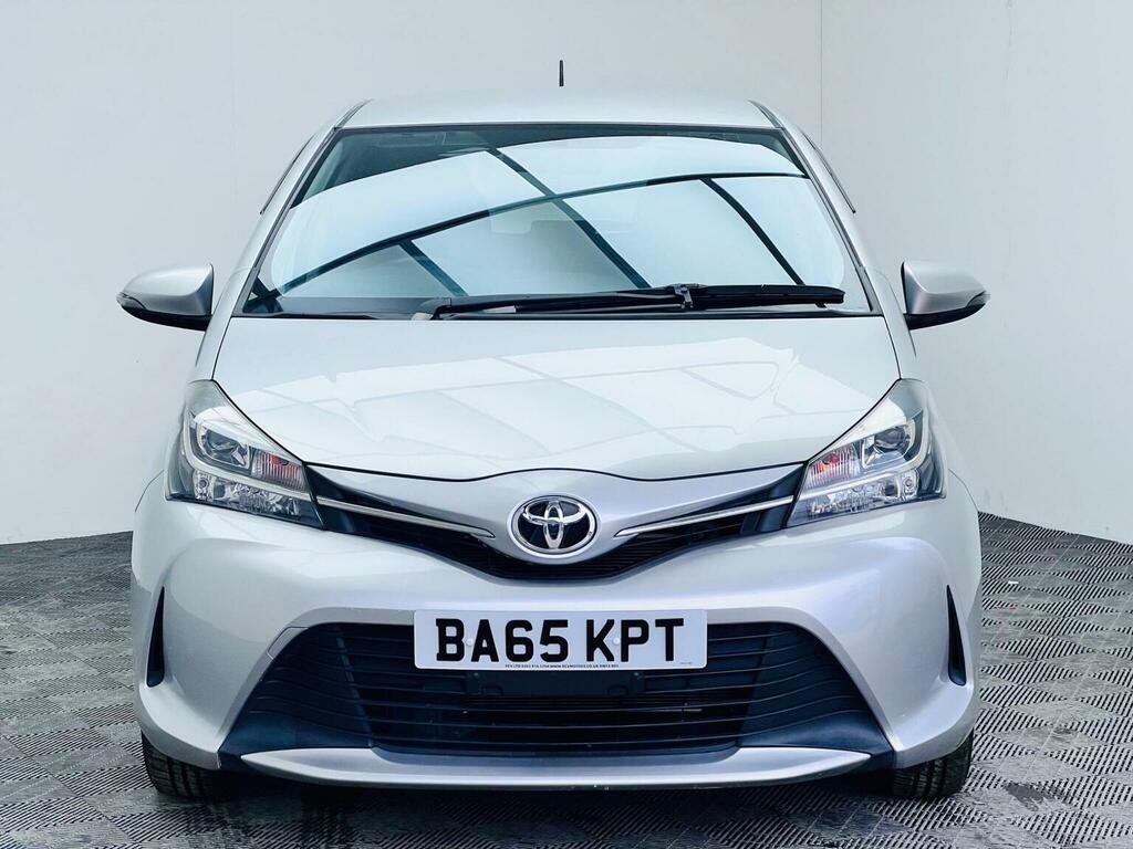 Toyota Yaris 1.33 Dual Vvt-i Icon Multidrive S Euro 6 2016 Silver