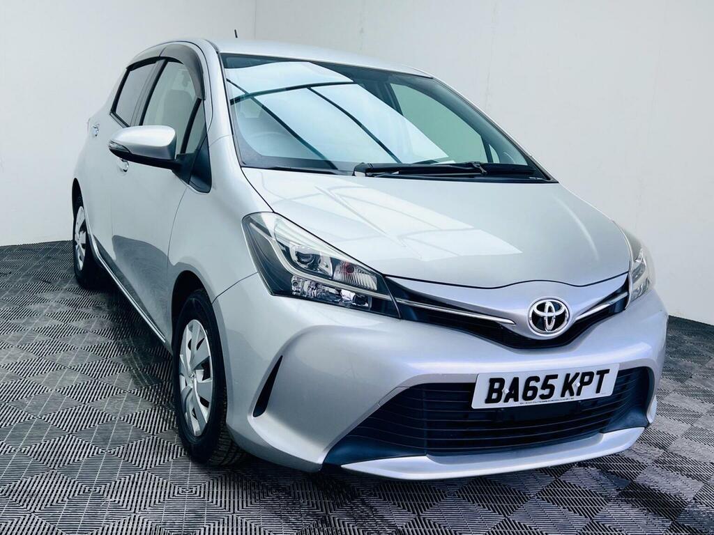Toyota Yaris 1.33 Dual Vvt-i Icon Multidrive S Euro 6 2016 Silver #2