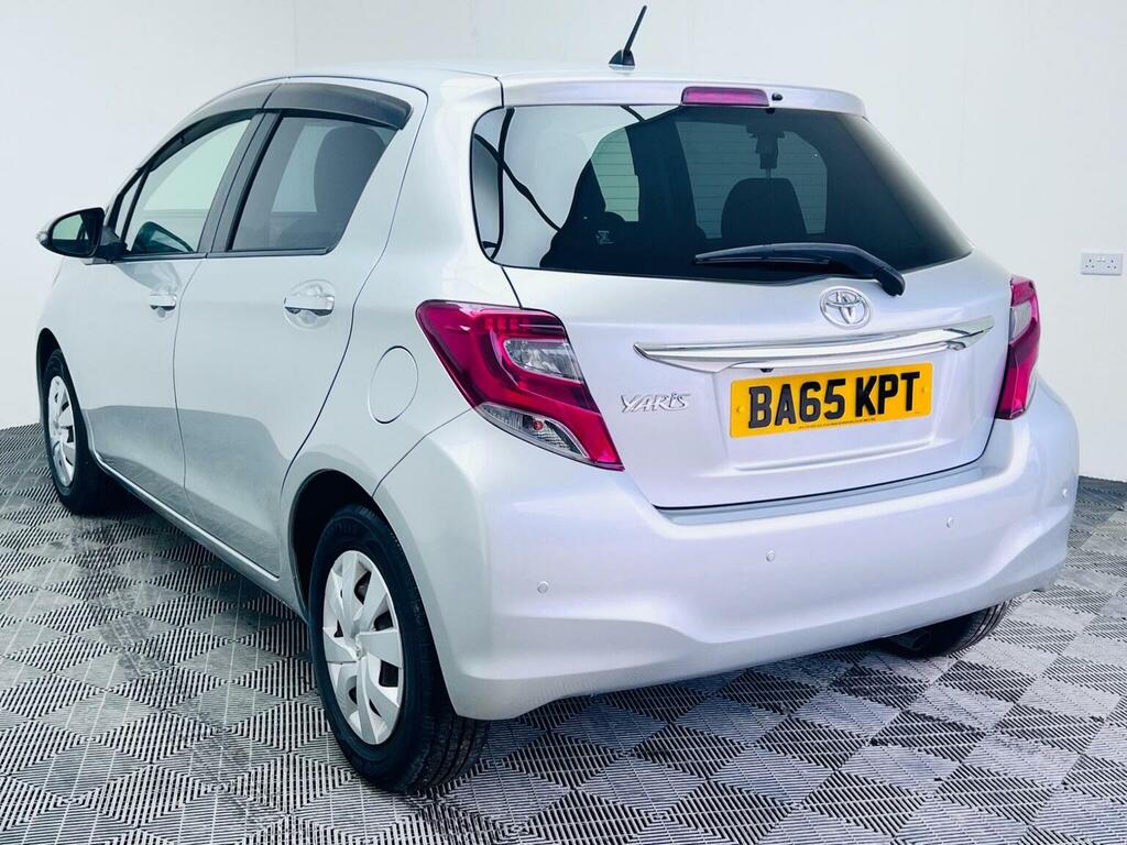 Toyota Yaris 1.33 Dual Vvt-i Icon Multidrive S Euro 6 2016 Silver #4