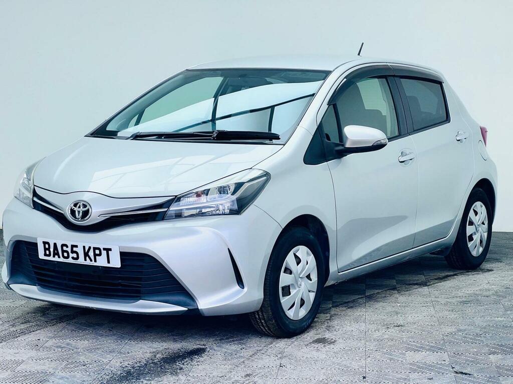 Toyota Yaris 1.33 Dual Vvt-i Icon Multidrive S Euro 6 2016 Silver #3