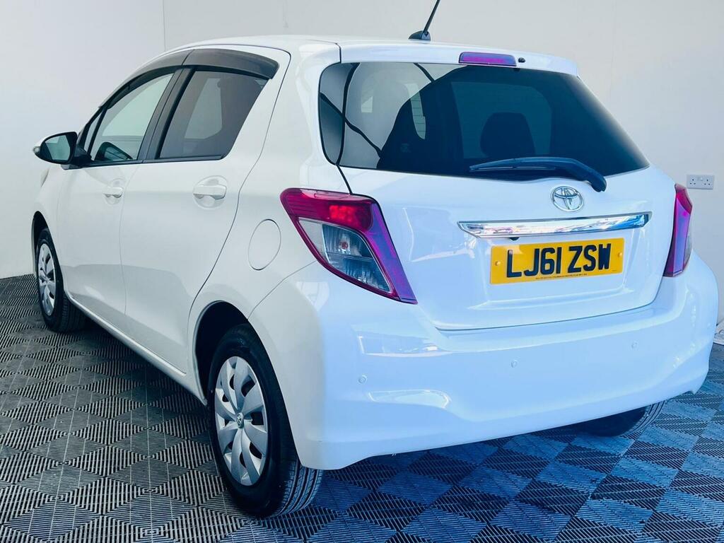 Toyota Yaris 1.33 Dual Vvt-i Tr Multidrive S Euro 5 20116 White #3
