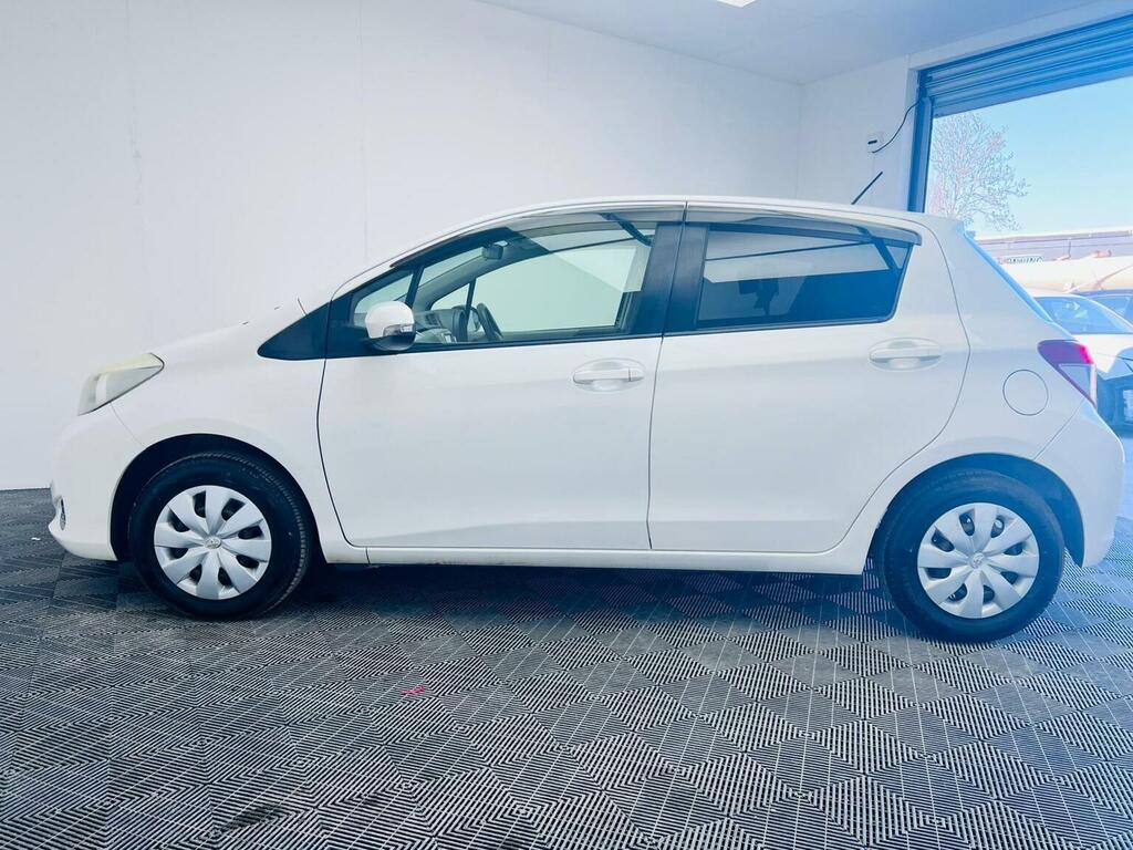 Toyota Yaris 1.33 Dual Vvt-i Tr Multidrive S Euro 5 20116 White #4