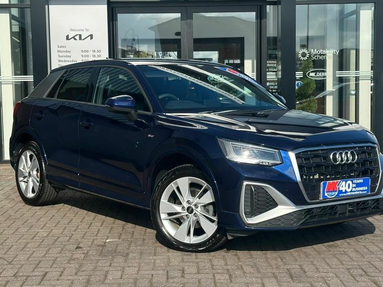 Audi Q2 35 Tfsi S Line S Tronic DT73ZNN Blue #2