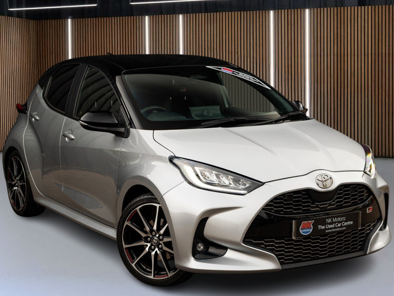 Toyota Yaris 1.5 Hybrid 130 Gr Sport Cvt Silver