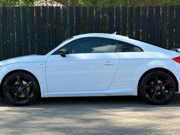 Audi TT 1.8T Fsi Black Edition S Tronic White #5