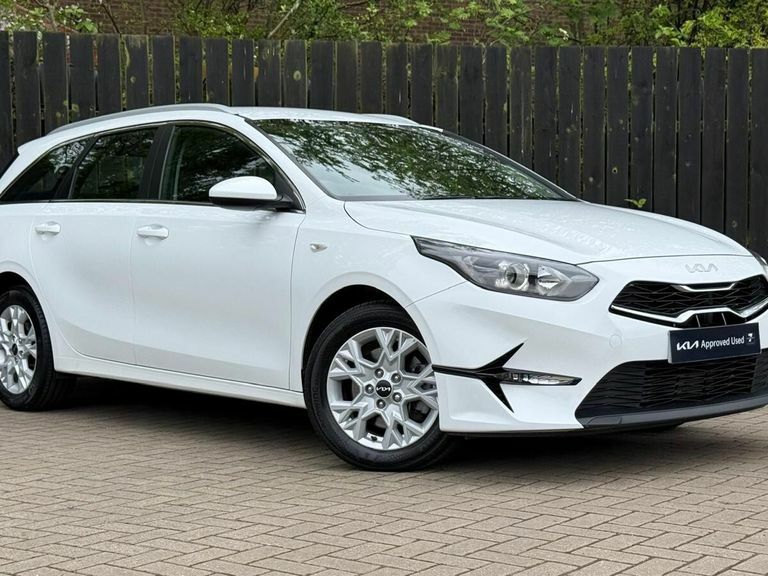 Kia Ceed 1.5T Gdi Isg 138 2 LA25NJE White #2