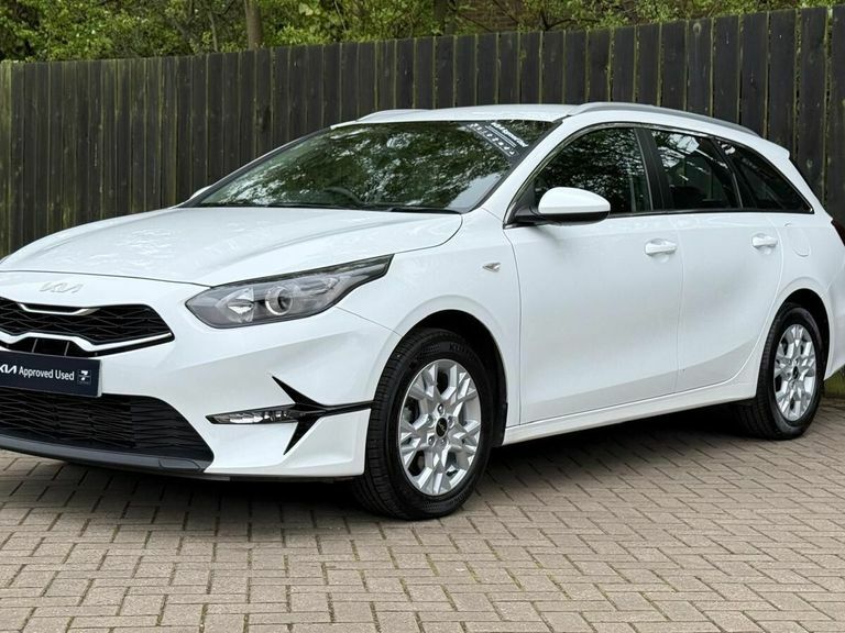 Kia Ceed 1.5T Gdi Isg 138 2 LA25NJE White #4