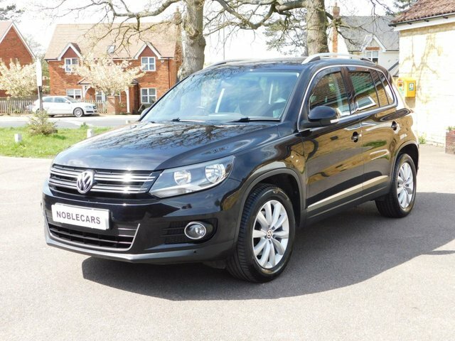 Volkswagen Tiguan 2.0 Tdi Bluemotion Tech Match Suv Manua KY64HFT Black #2