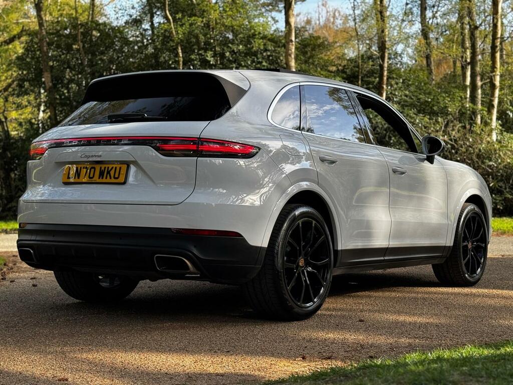 Porsche Cayenne 3.0T V6 Tiptronics 4Wd Euro 6 Ss LN70WKU White #2
