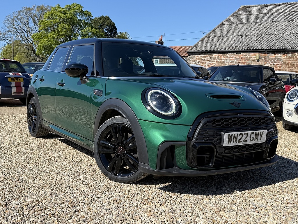 Mini Hatch Cooper S Sport Green