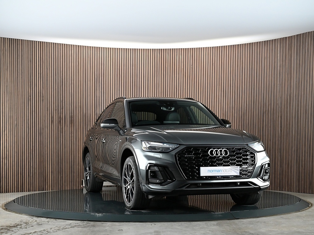 Audi Q5 2.0 Tfsi 45 Edition 1 Sportback S Troni GJ22JXB Grey #4