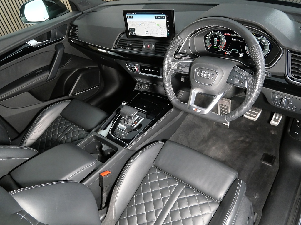 Audi Q5 2.0 Tfsi 45 Edition 1 Sportback S Troni GJ22JXB Grey #3