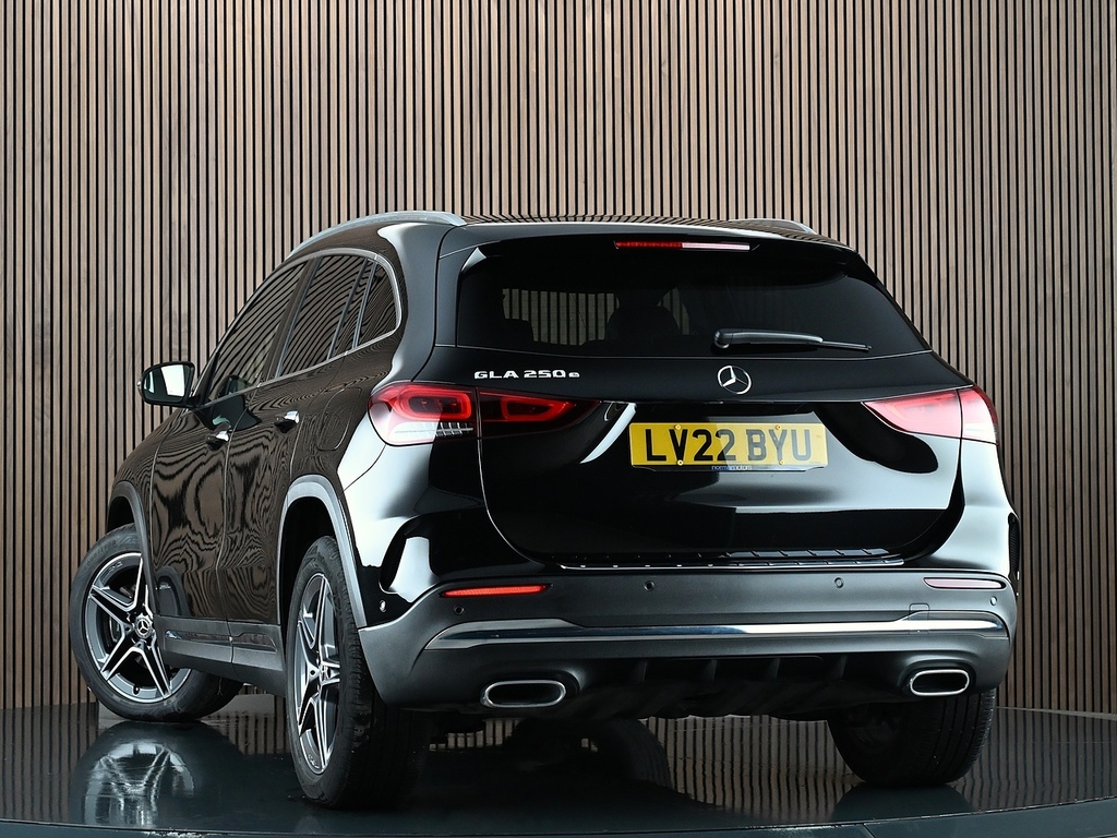 Mercedes-Benz GLA Class 1.3 Gla250e 15.6Kwh Exclusive Edition Premium Su LV22BYU Black #2