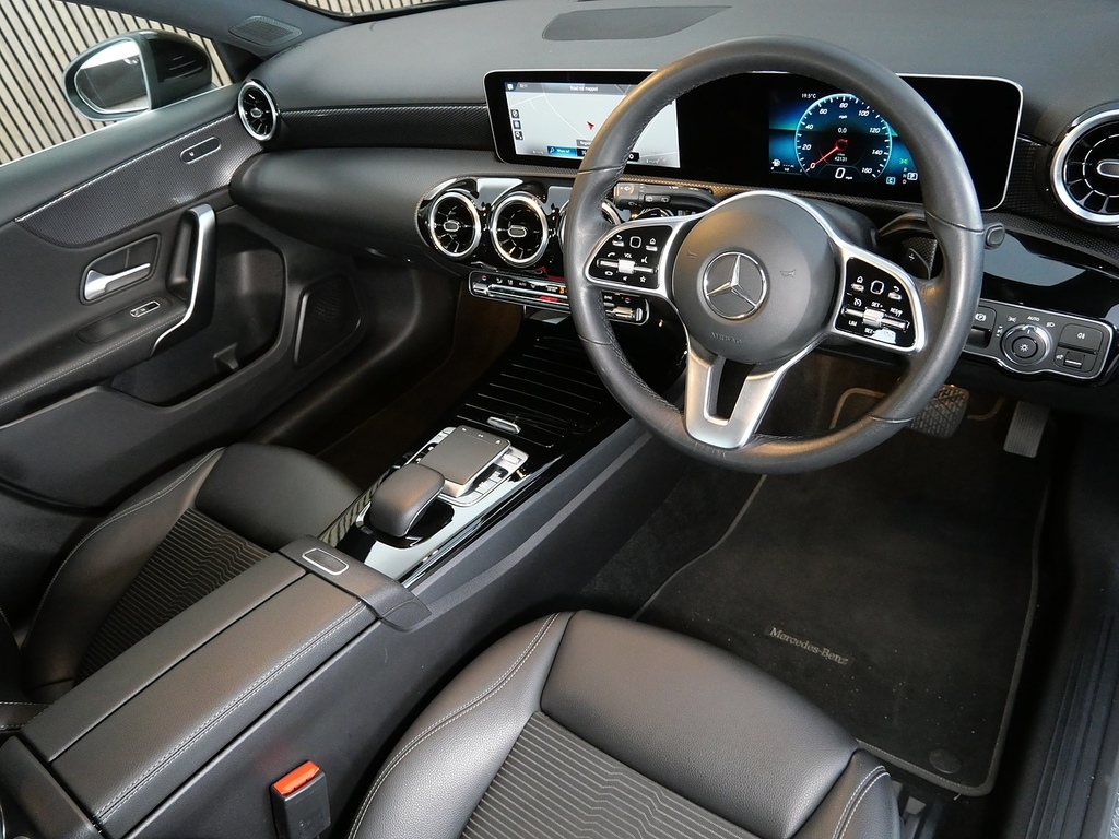 Mercedes-Benz A Class 1.5 A180d Sport Executive Hatchback 7 KD68HNN Black #3